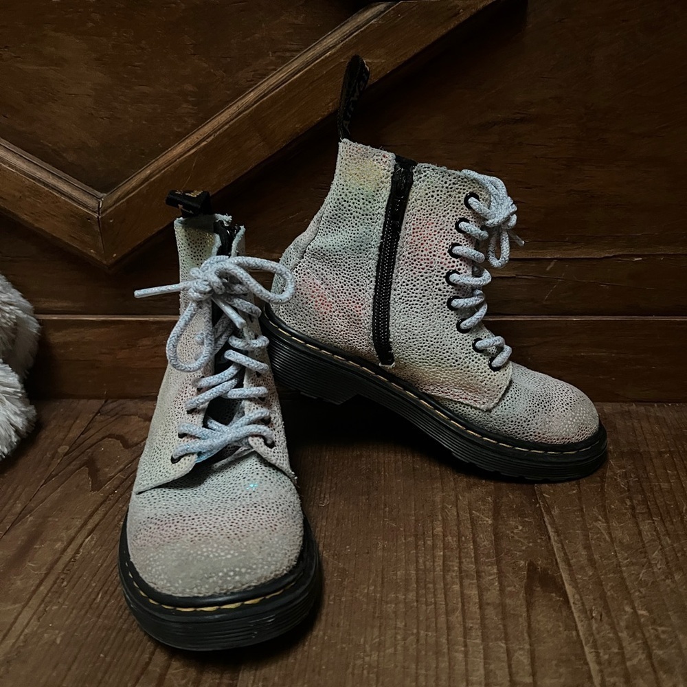 Dr. Martens Kids Iridescent Boots - Silver - Picture 2 of 6